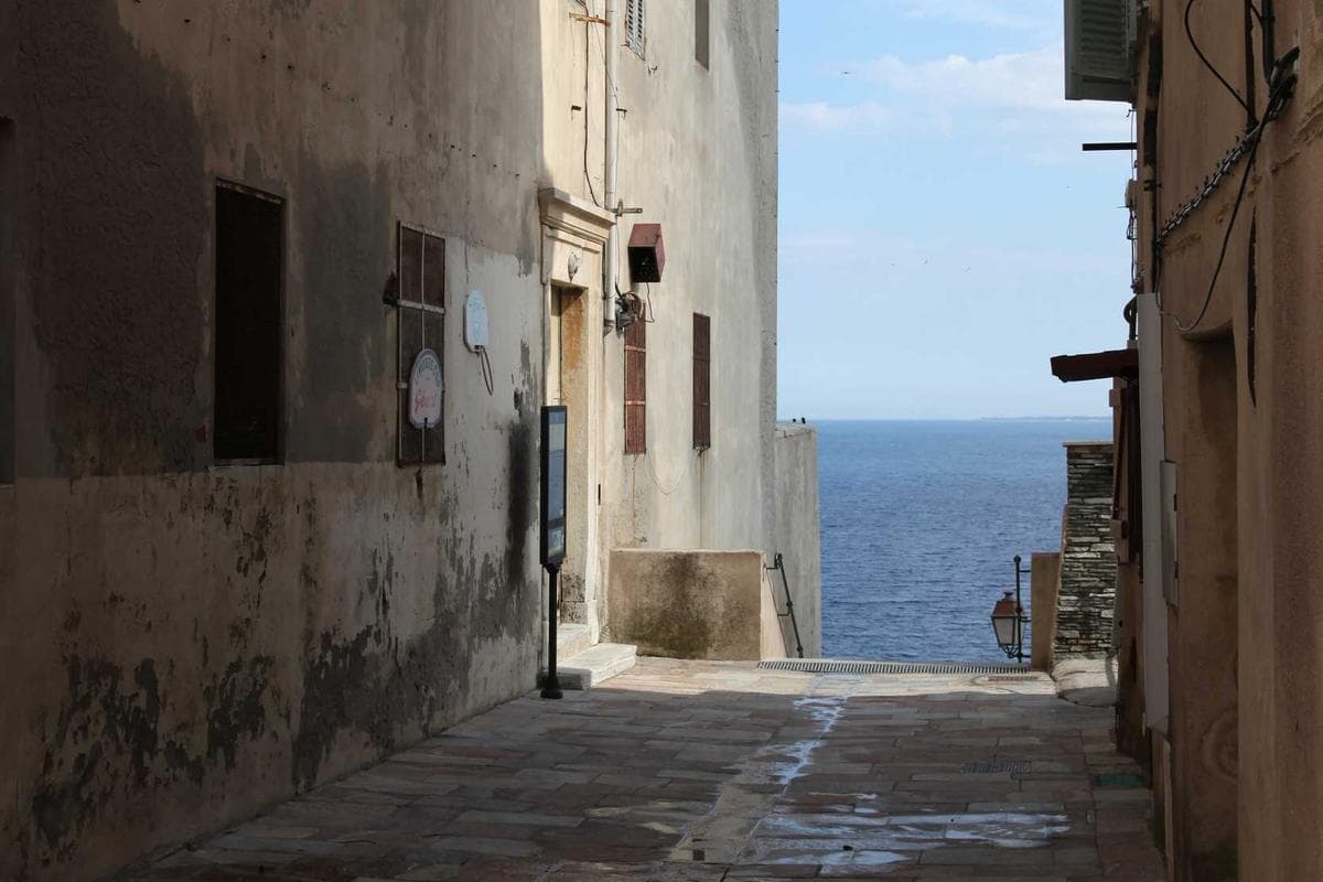 شاليه فاخر بإطلالة على البحر - الإسكندرية 4